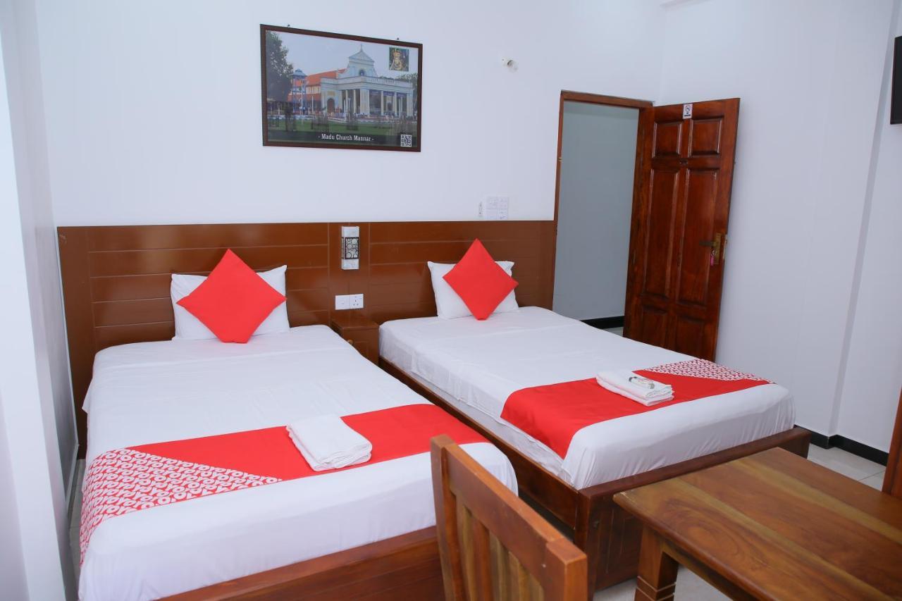 Hotel Cedar Jaffna Exteriör bild