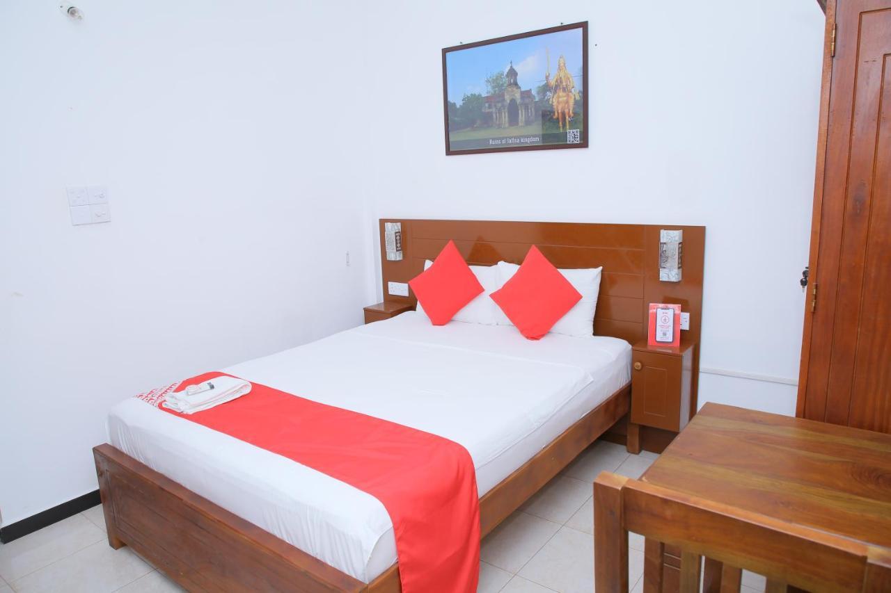 Hotel Cedar Jaffna Exteriör bild