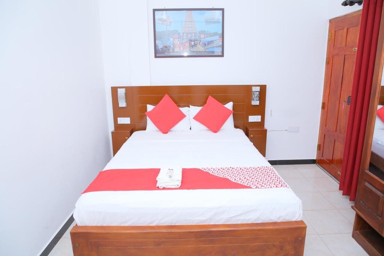 Hotel Cedar Jaffna Exteriör bild