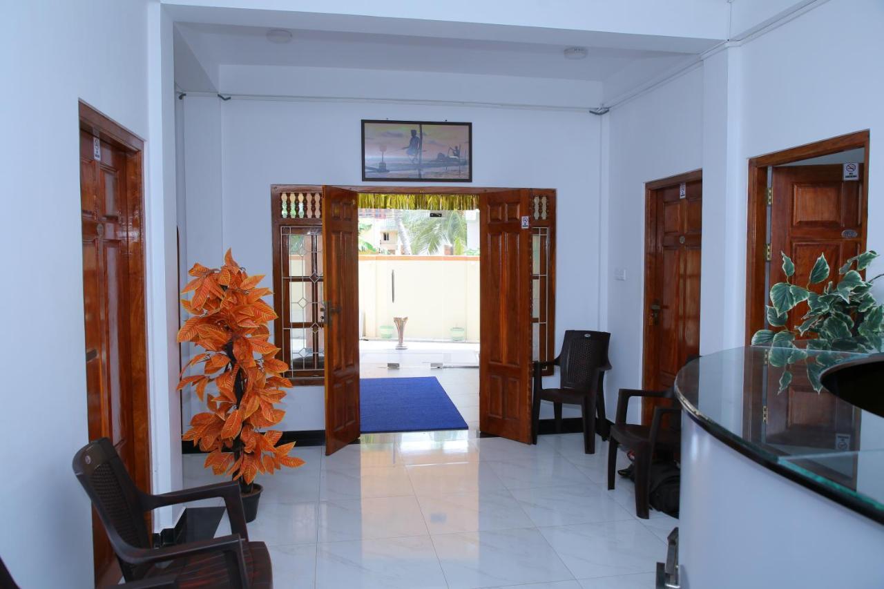 Hotel Cedar Jaffna Exteriör bild