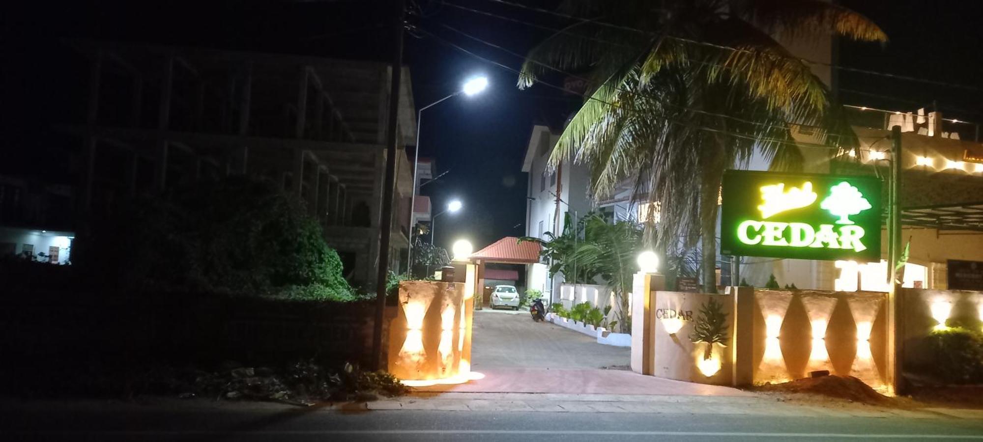Hotel Cedar Jaffna Exteriör bild